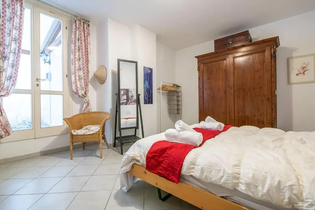 Appartamento Horse Superior Central Garden Livorno Italia
